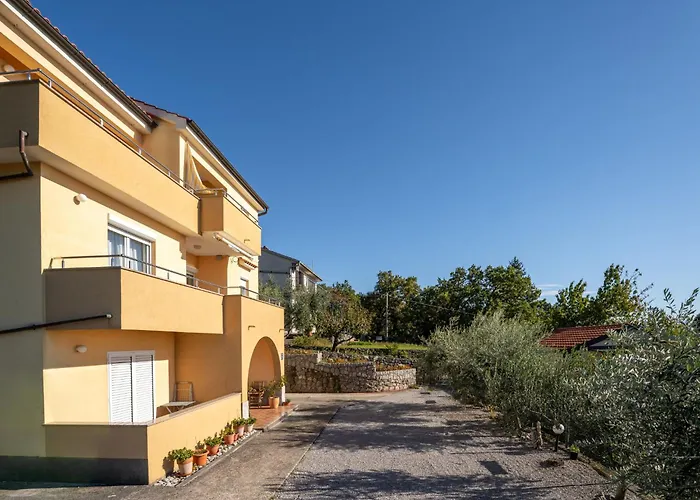 Apartment Silvana-3 By Interhome